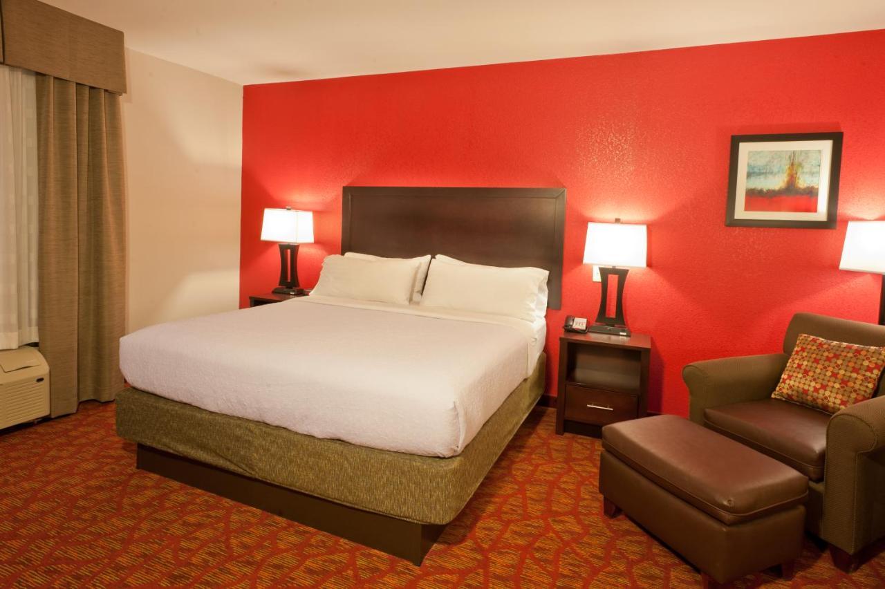 Holiday Inn Guin By Ihg Twin Exteriér fotografie